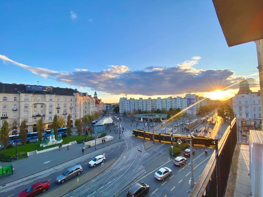 Luxury Buda Appartement Boedapest Buitenkant foto